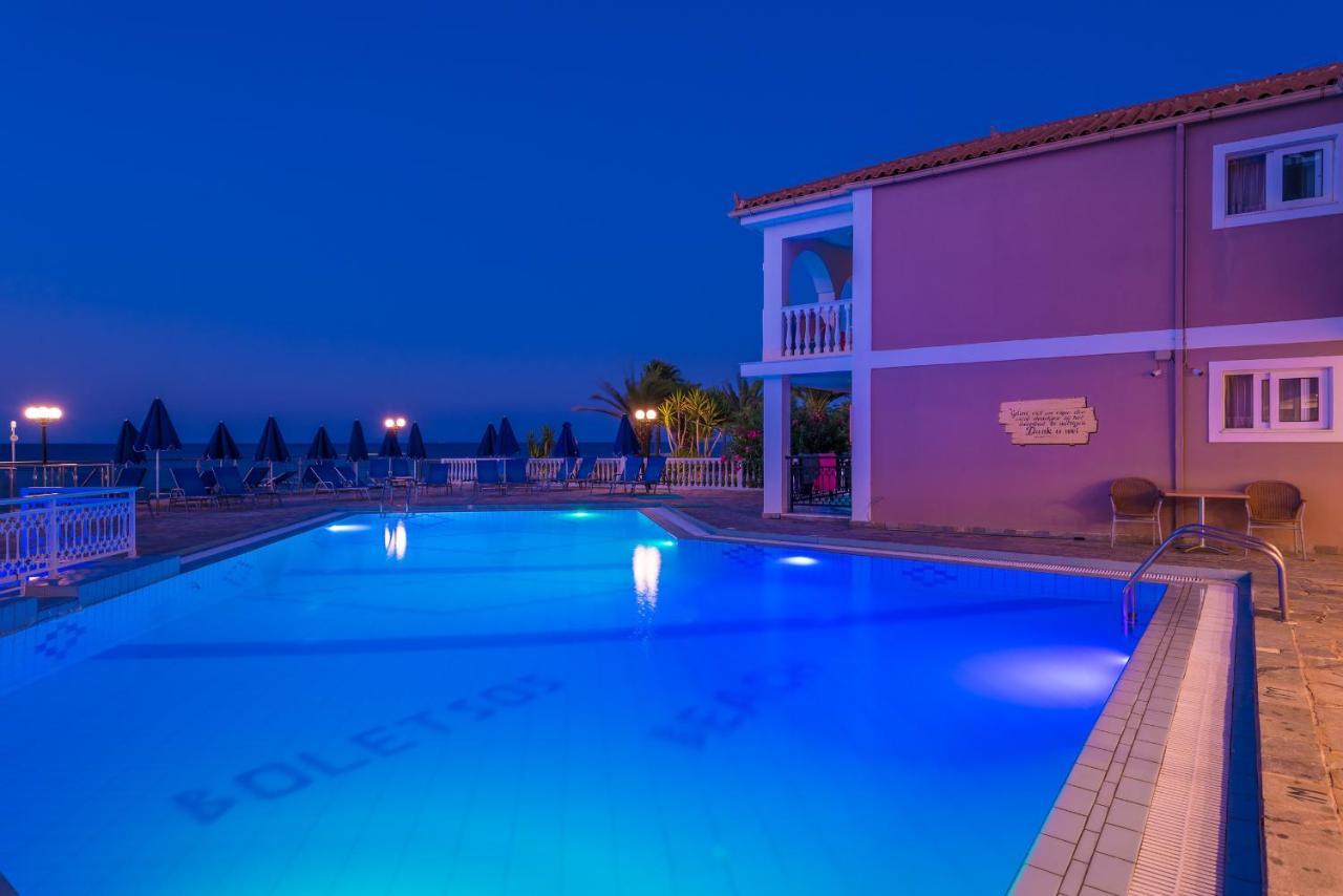 Aparthotel Boletsos *